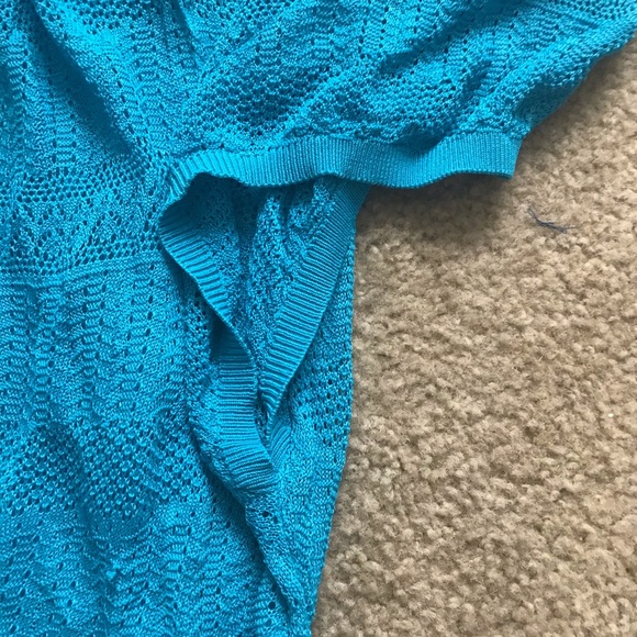 Turquoise Top - Picture 8 of 8